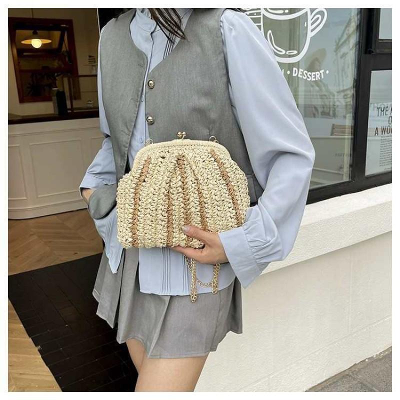 French Beach Straw Woven Bag Women s Fashionable Chain Cross-body Seaside Vacation Style