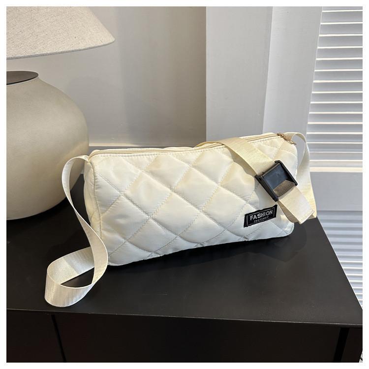 Stylish Oxford Cloth Tote Bag For Women With Quilted Design And Zipper Closure