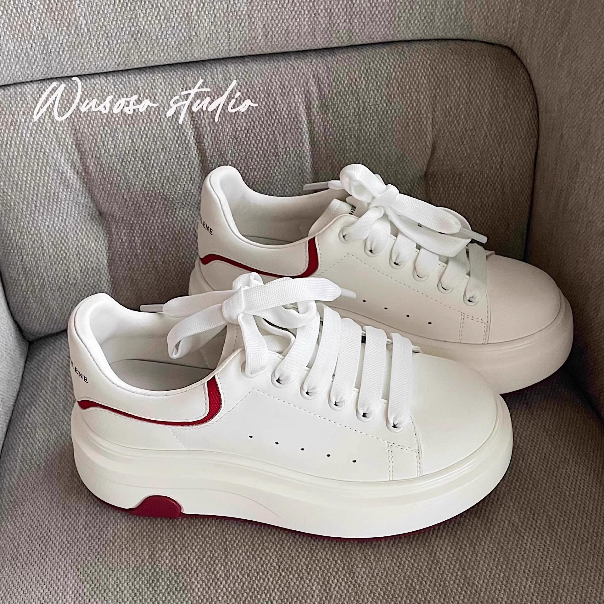 

Fashion love little white shoes women s 2025 new thick-soled heightened comfortable and lightweight versatile casual sports board shoes 35 красный