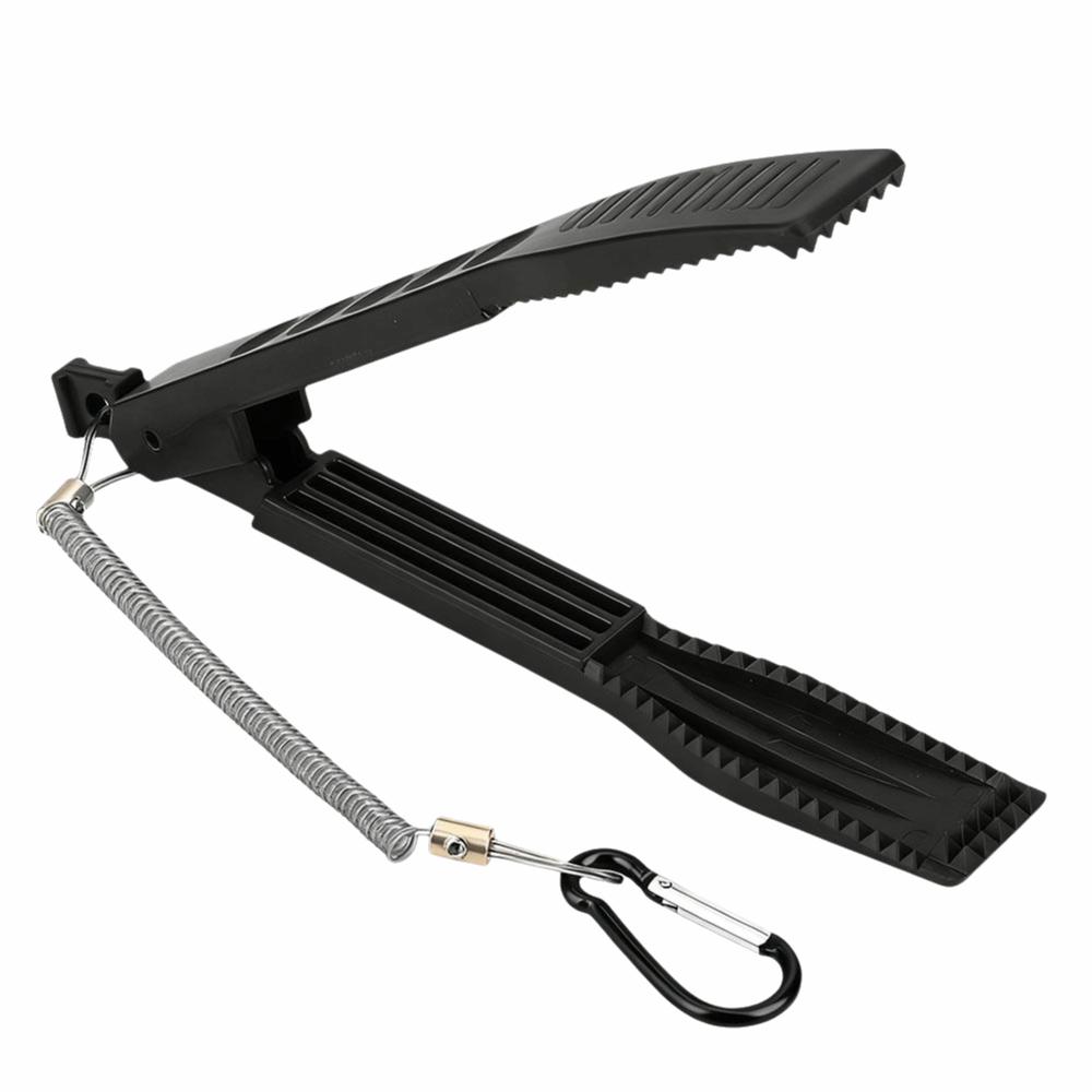Durable Plastic Fishing Clamp with Retractable Lanyard 22×1.9cm Fishing Gripper Black and Red Fish Grabber Fishing Accessory