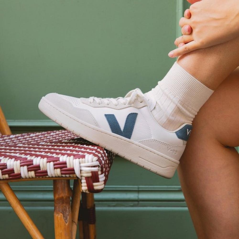 Veja Unisex Leather Sneakers V 90 sVju251Vd20 845