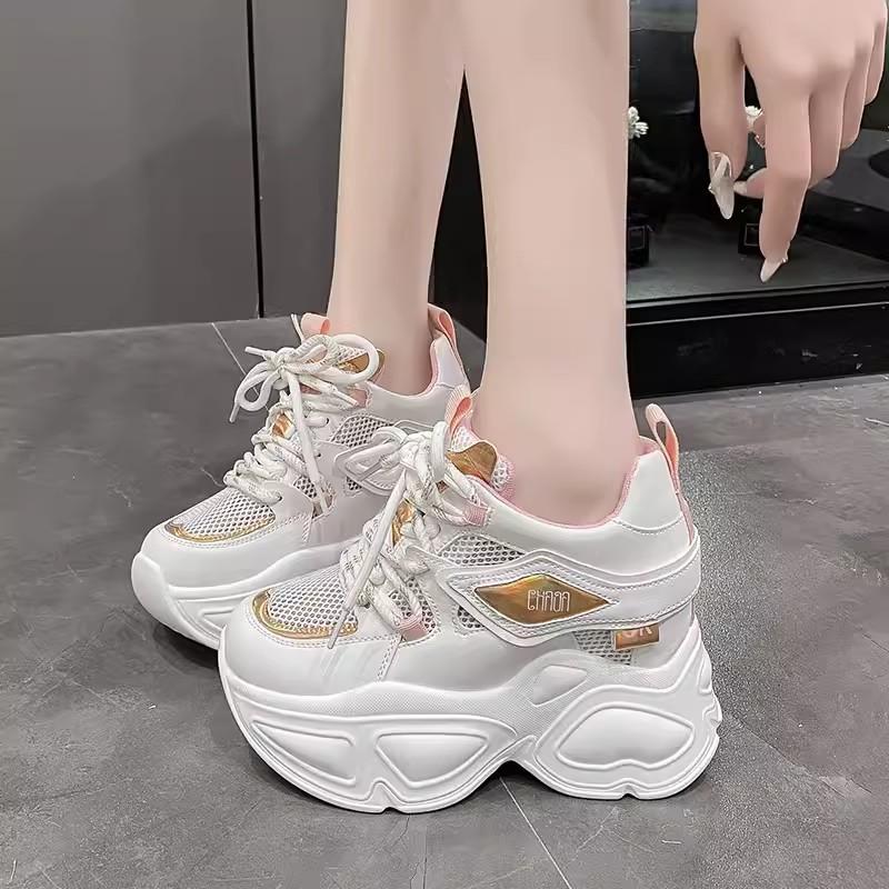 

Модные женские кроссовки на толстой подошве 2024 года, повседневная обувь из дышащей сетки на танкетке высотой 9 см, туфли на платформе, женские спортивные туфли для папы 39 золотой