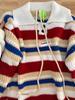 Unisex College-Stil Pullover mit Rollkragen und Regenbogenstreifen, abnehmbare Krawatte, Cleanfit Strickware
