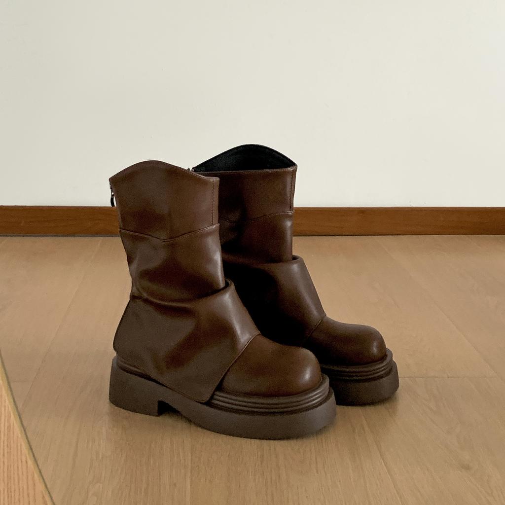 Queen Fan White Retro Thick-soled Heightening Martin Boots Women's 2025 New Summer Skinny Pants Short Boots