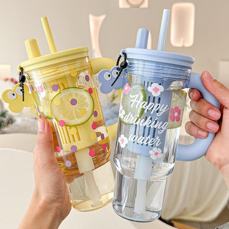 Summer Cute Portable Large Capacity Milk Tea Cup With Handle For Outdoor And Car Use