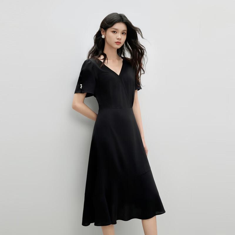 Elegant V-neck Pleated Midi Dress XL