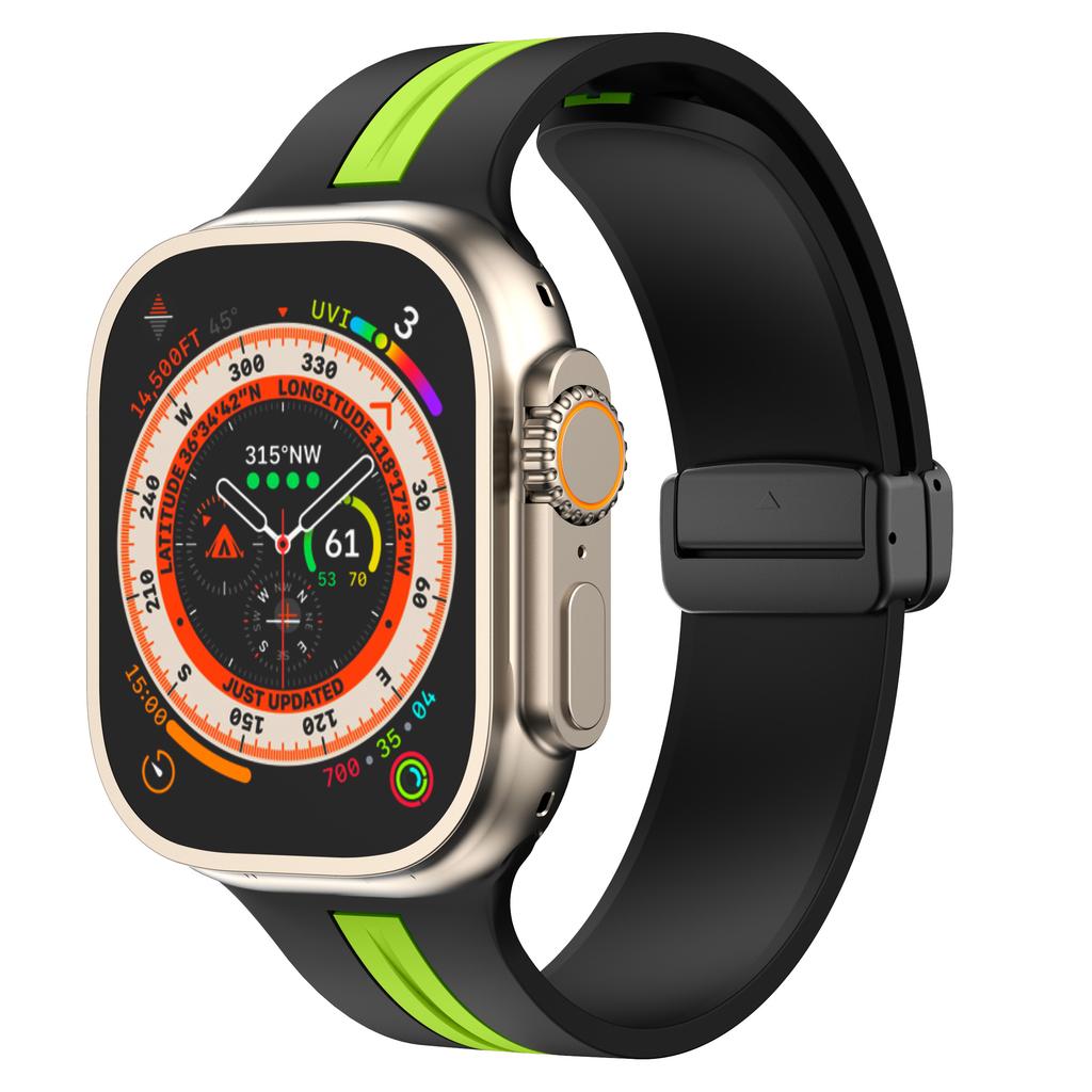 Magnetic buckle Strap For Apple Watch Ultra 2 band 49mm 44mm 40mm 45mm 41mm 38mm Silicone Bracelet iWatch series 7 3 6 5 se 8 9