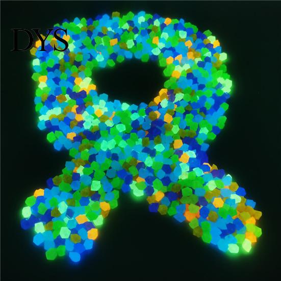 Garden Pebbles 100Pcs Decorative Colorful Glow in Dark Aquarium Landscaping Stones 14mm Luminous Courtyard Paving Natural Crystals Rocks Decoration