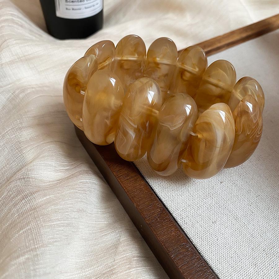 

Акриловый овальный браслет-омбре - Осенняя коллекция 2025: Элегантные, Милые и Нишевые Высококлассные Ювелирные Изделия для Женщин