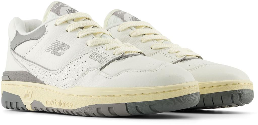 Кроссовки New Balance 550 цвета морской соли с серым и кальциевым покрытием