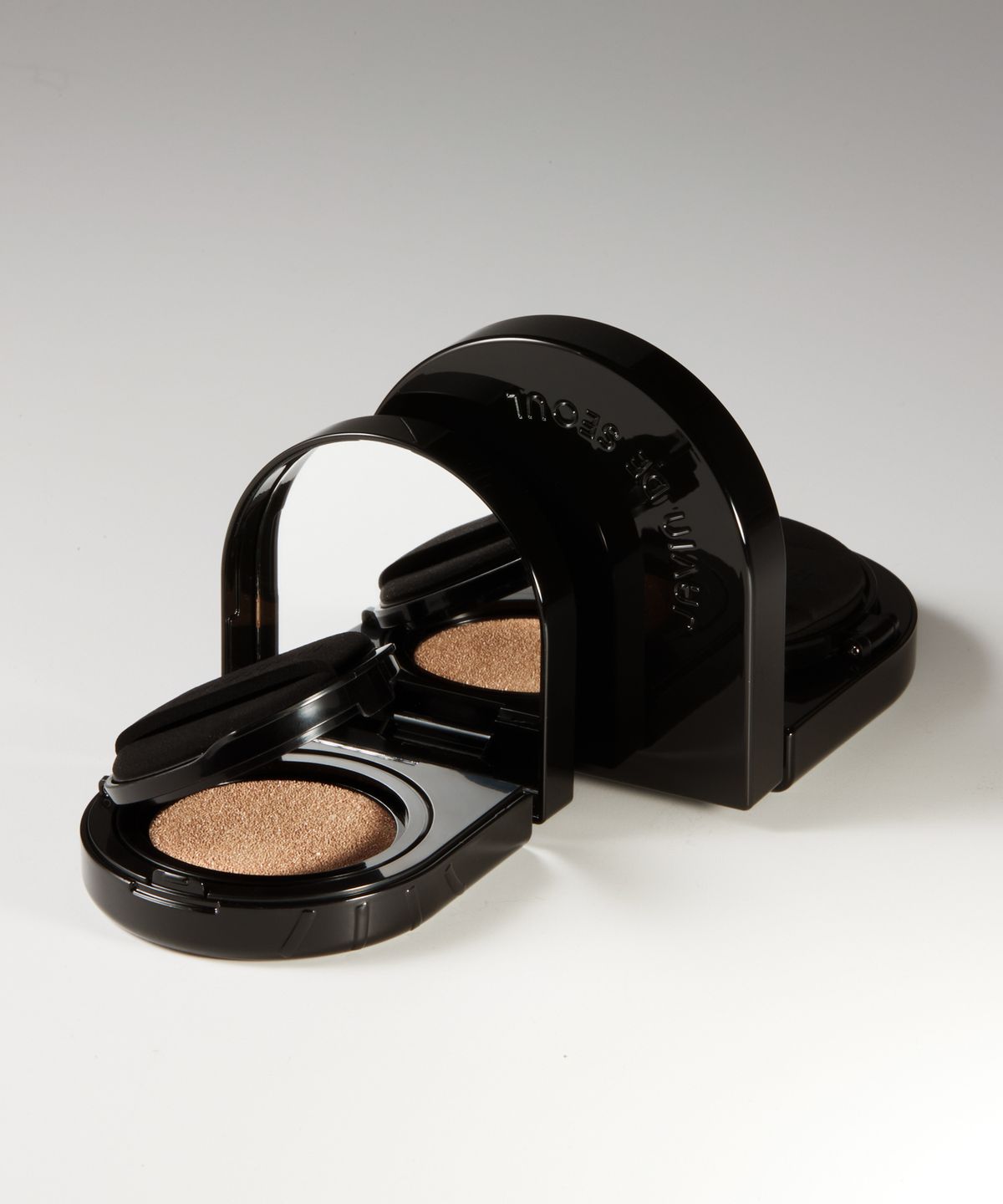 [Main Product + Refill] Wink Cushion Glow Pocket 8g 19 Sheer Pale