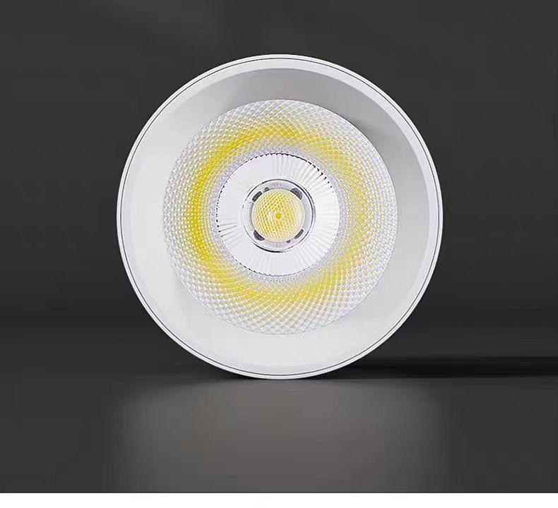 Adjustable LED Aluminum Spotlight, Surface-Mounted, Foldable, for Living Room Wall & Ceiling.