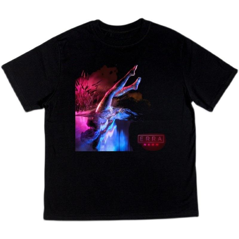 Avant-garde Metalcore Band Erra's Album Print T-shirt, Gemaakt van Puur Katoen, Korte Mouwen, Ronde Hals, Losse Pasvorm