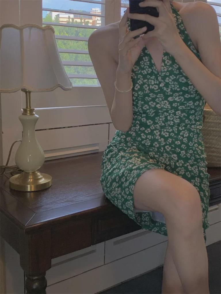 Retro Hong Kong Stil V-Ausschnitt Blumen Neckholder A-Linien Kurzkleid