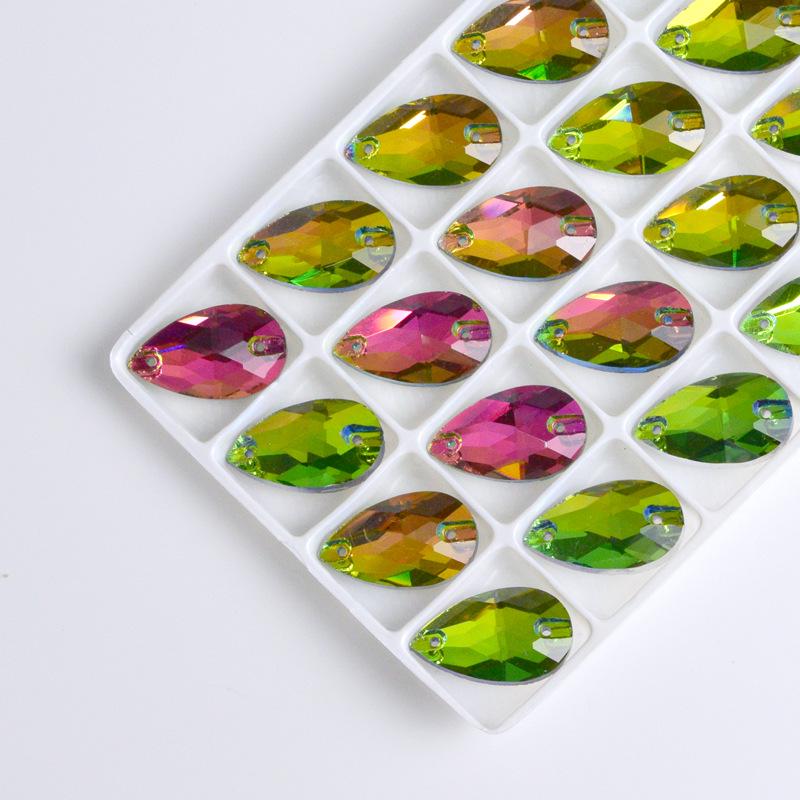 Strass Goutte à Deux Trous Cousus à la Main à Dos Plat pour Costumes de Danse