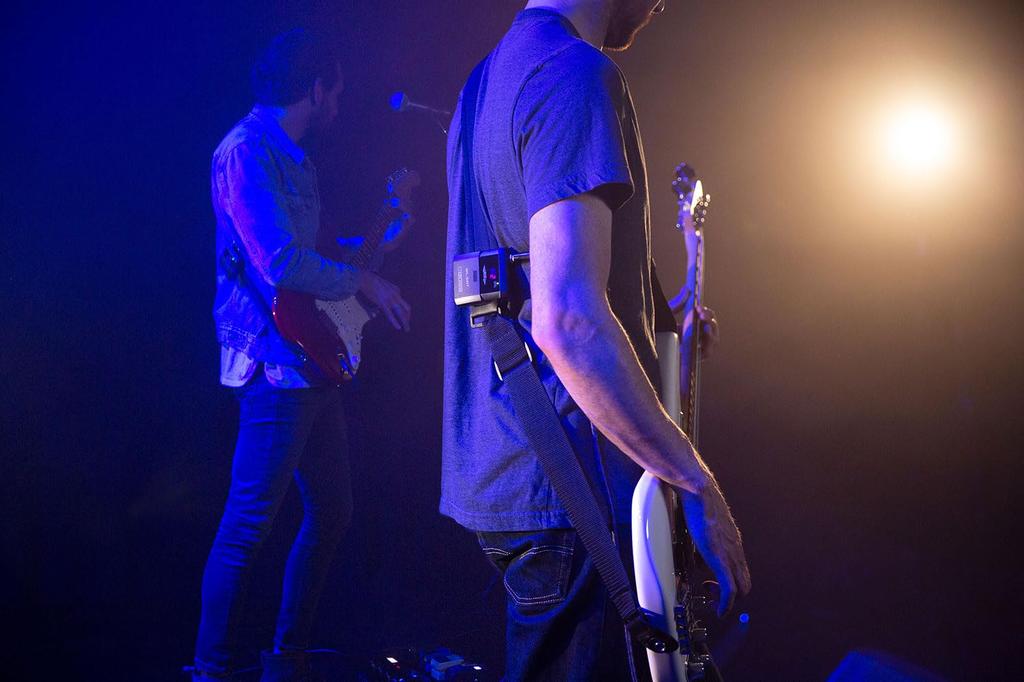 BOSS Guitar Wireless System with Large LCD Display and Design for Stable Signal Transmission WL-60 Pedal-Type