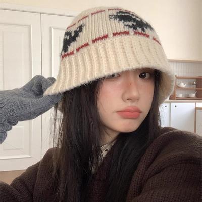 A Winter Korean Style Versatile Knitted Cap for Women A Small Woolen Bucket Cap That Shows Off The Face  and A Thickened Cold Proof and Warm Hat