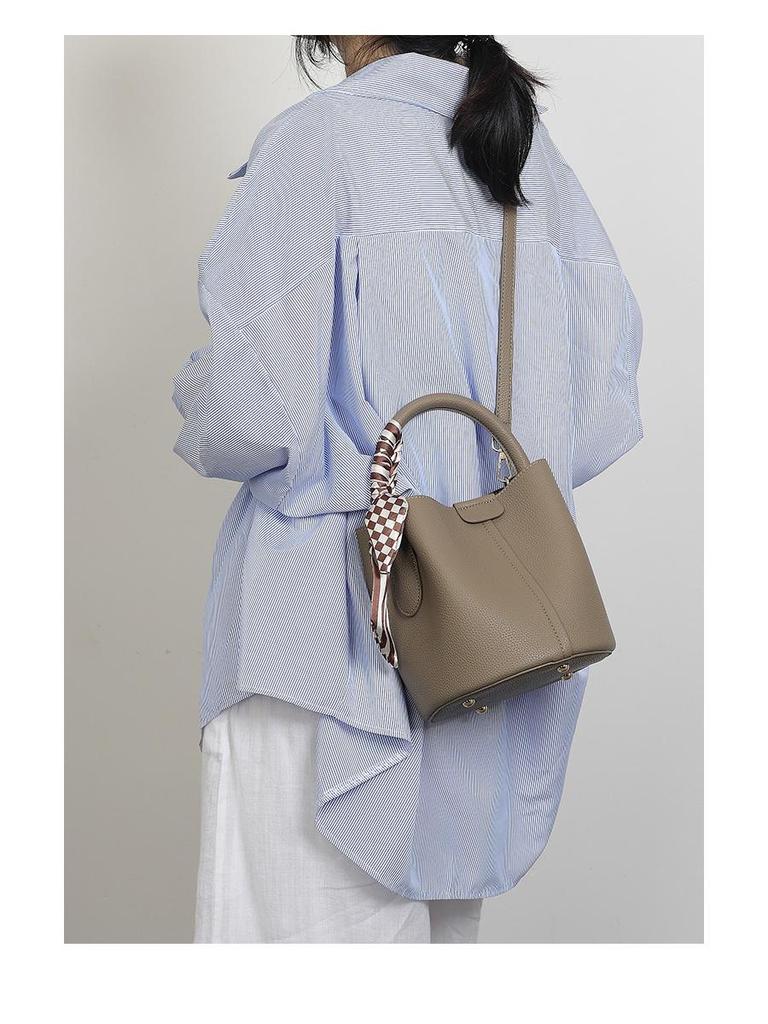 2025 Všestranný dámský módní šátek, kabelka bucket a crossbody kabelka