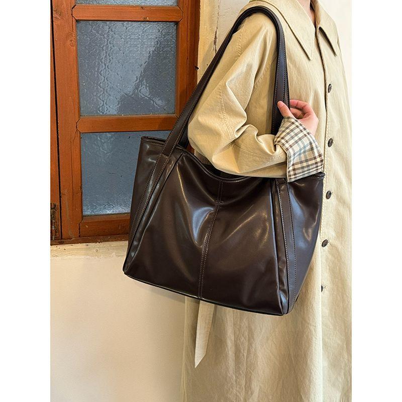 Large-capacity Tote Bag - High-end Commuter Single-shoulder Underarm Bag for Work Commuting. Bag for Daily Commuting.
