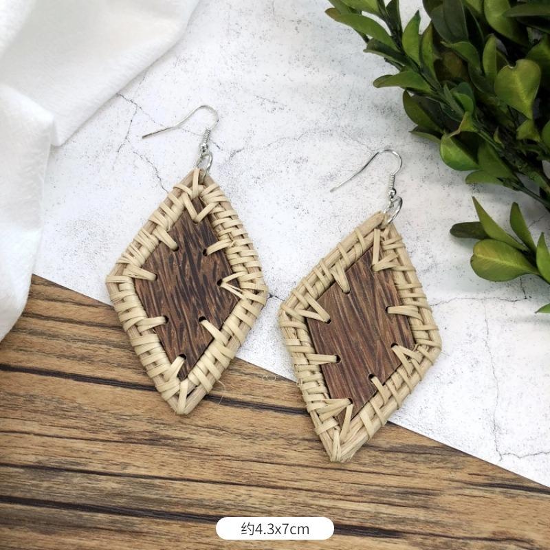 Vintage grass rattan woven handmade earrings bohemian vacation style stud earrings women's summer ear jewelry