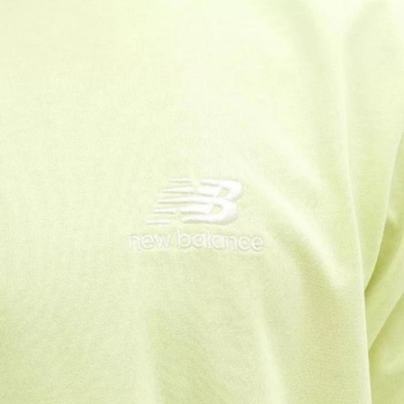 New Balance Tee Small Logo Short Sleeve Tee Nbnee21013 41