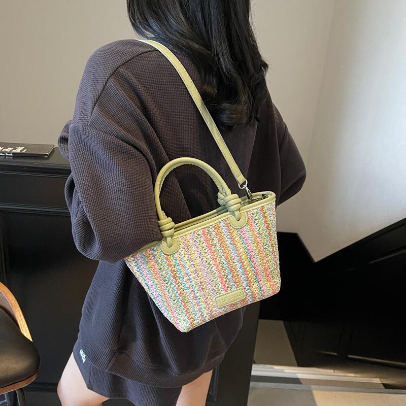 Seaside Vacation Leisure Bag Women's New Fashionable Large-capacity Shoulder Messenger Bag