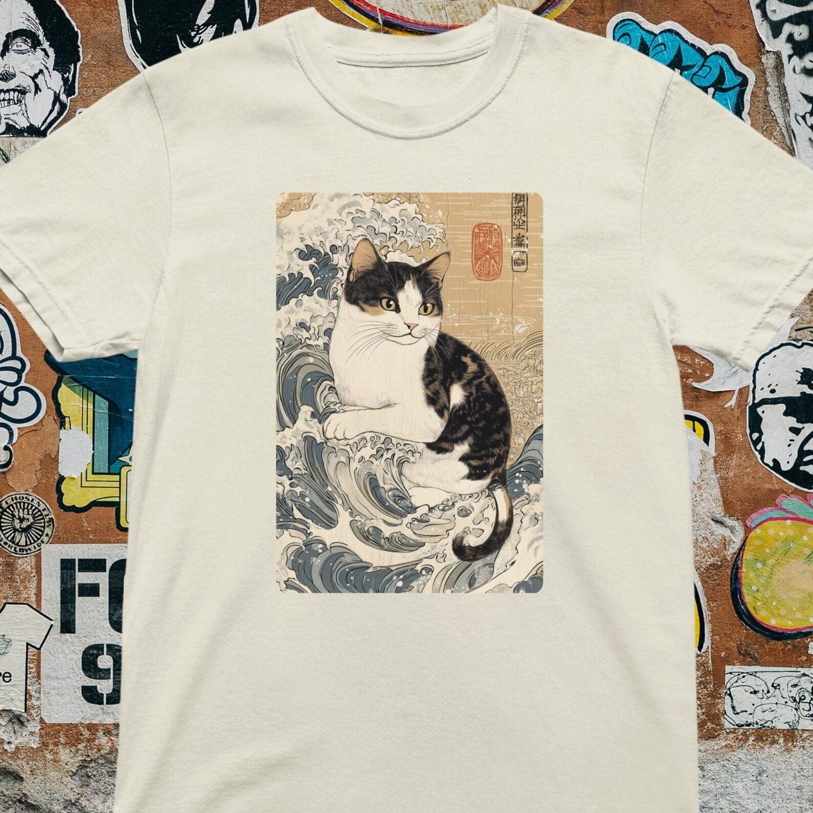Japanese Cat Great Wave off Kanagawa T-Shirt – Ukiyo-e Style Cat Graphic Tee, Vintage Hokusai Inspired Art Shirt, Aesthetic Japanese Top 2XL
