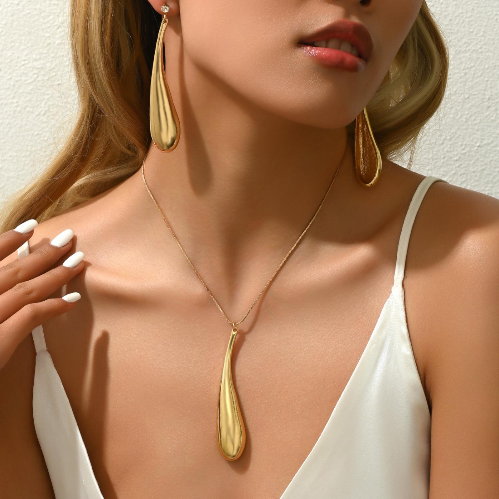 

Модный, Уникальный, Сдержанная роскошь, , И Ювелирные изделия высокого класса; Идеальный подарок для друга. One Size