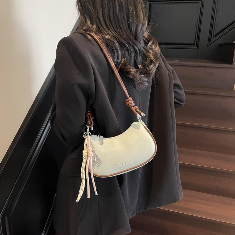 Trendy Underarm Bag Women'S Casual Versatile Commuter Shoulder Bag Simple Foreign Light Luxury Messenger Bag