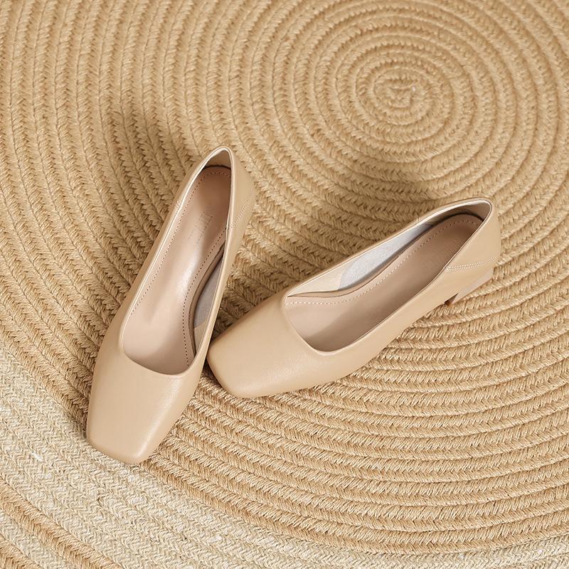 Leather Pumps Women's 2025 New Spring Professional Commuting Thick Heel Medium Heel Square Head Shallow Mouth Work Women's Shoes