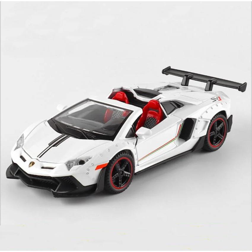 

Модель автомобиля 1/32 Aventador SVJ LamborghinILP700 Кабриолет Спортивный автомобиль со звуком и светом, игрушечная машинка с инерционным механизмом, подарки для мальчика белый