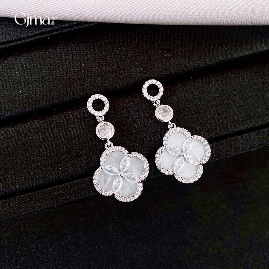 Zircon Fritillary four-leaf flower stud earrings temperament elegant exquisite versatile earrings women