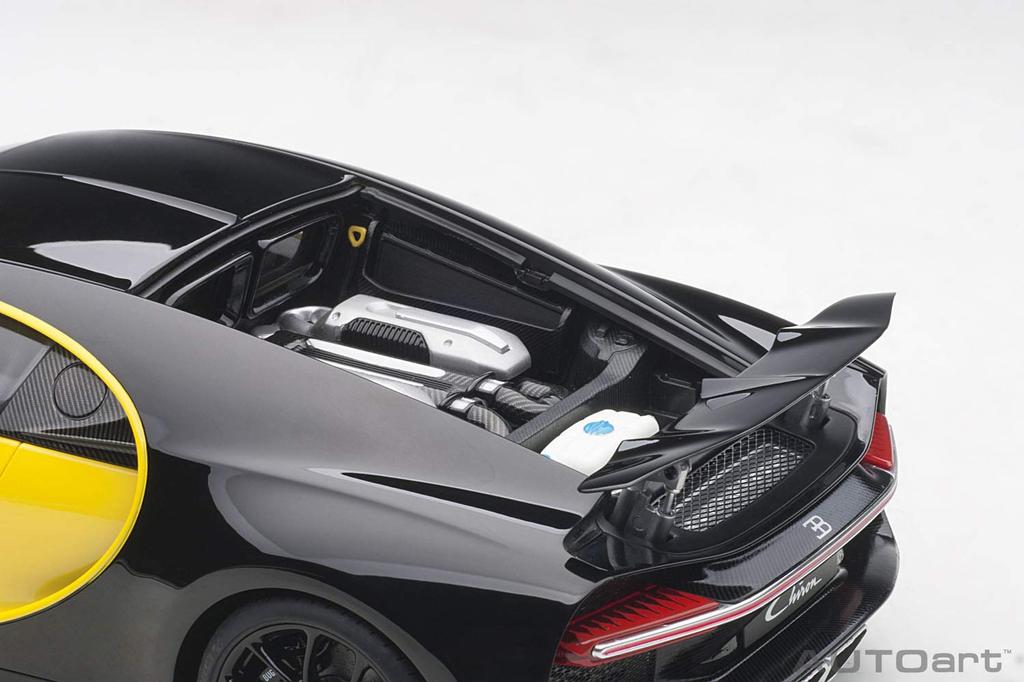AUTOart Bugatti Chiron 2017 Finished Product 1/18 Yellow/Black