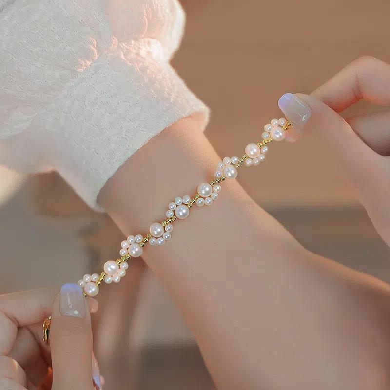 New Pearl Heart Bracelet for Women Classic Temperament Beaded Metal Peach Love Handicraft Trendy Female Accessories Jewelry Gift