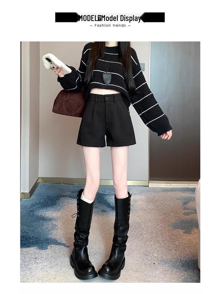 Plus Size Women's Black Wool Wide-Leg High-Waisted A-Line Shorts for Fall/Winter
