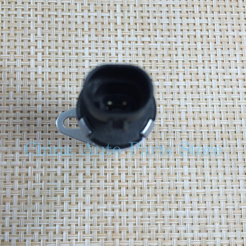 2 STUKS Oliebeheer Variabele Kleptiming VVT Solenoïde Voor Chevrolet Cruze Sonic Trax Orlando Vauxhall Opel Astra Zafira 55567050