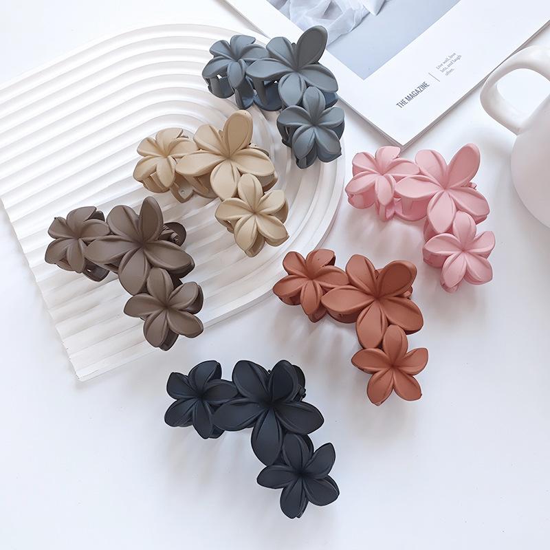 Retro Flower Hair Clip Female Vintage Temperament Versatile Plate Hair Clip Headdress Frosted Shark Clip Grab Clip Hair Accessories