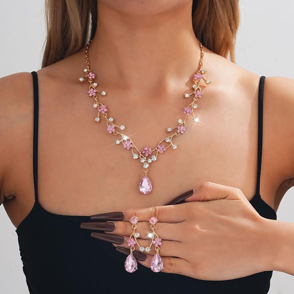 2026 Tatlı Pırlanta Kolye Küpe Seti İki Parçalı Moda Mizaç Köprücük Kemiği Zinciri Gelin Düğün Aksesuarları