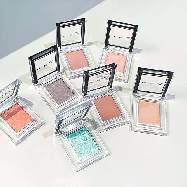 

HERORANGE - Misty Silkworm Eyeshadow Powder - 1-4 #04 Smoke Purple Cement