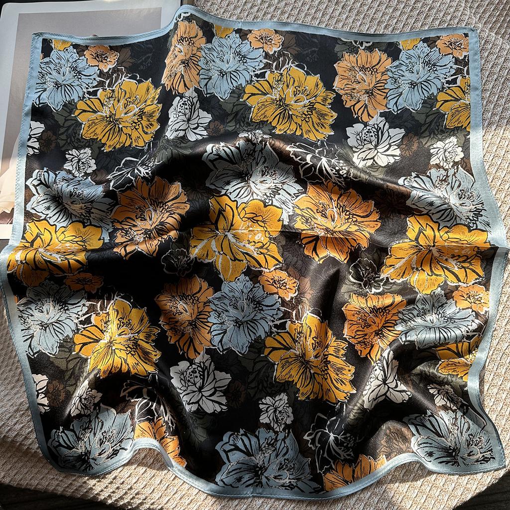 Retro temperament 111 mulberry silk scarf women's autumn and winter neck protection small scarf petal printed scarf