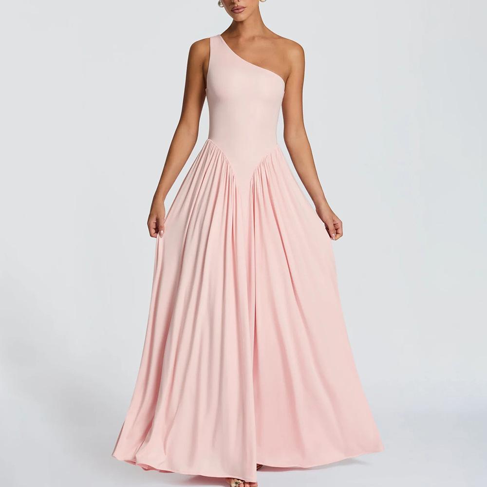 European and American Women's Banquet Evening Dress Elegant Temperament Slanted Shoulder Dress Solid Color Slim Pleated Off-the-shoulder New Long Dres