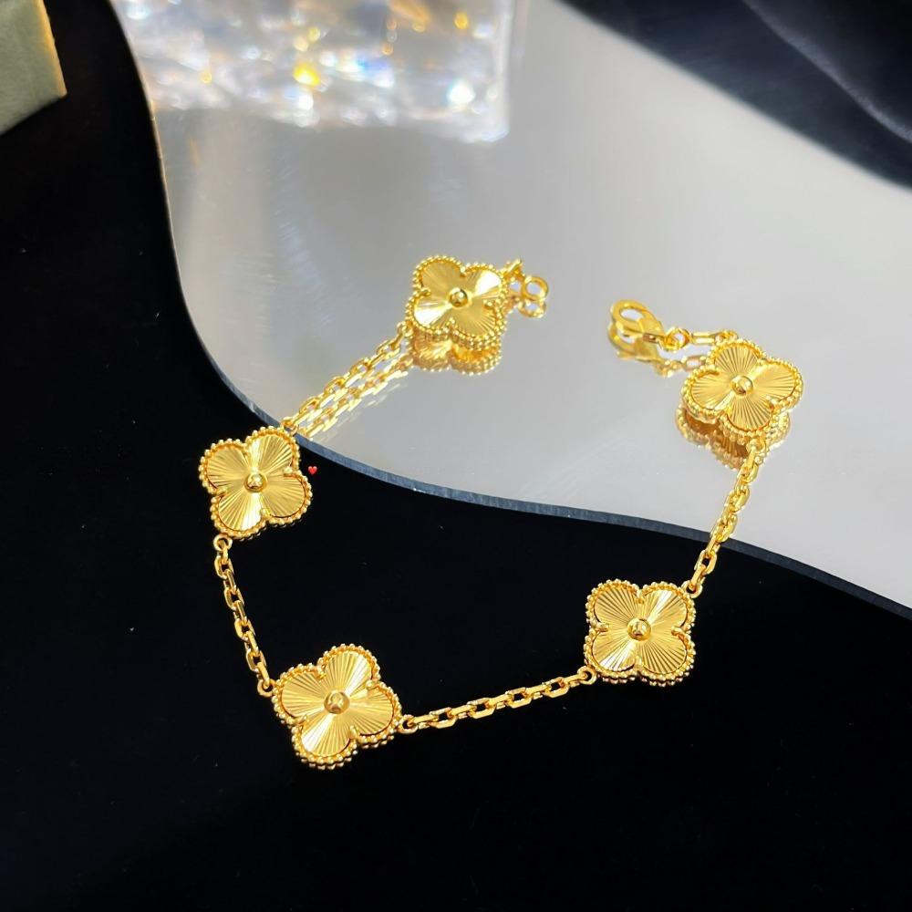 Bracelet Trèfle à Quatre Feuilles Version Haute Cinq Fleurs Calcédoine Violette Naturelle Gravé Laser CNC 18K Ne Se Décolore Pas Bracelet pour Dames