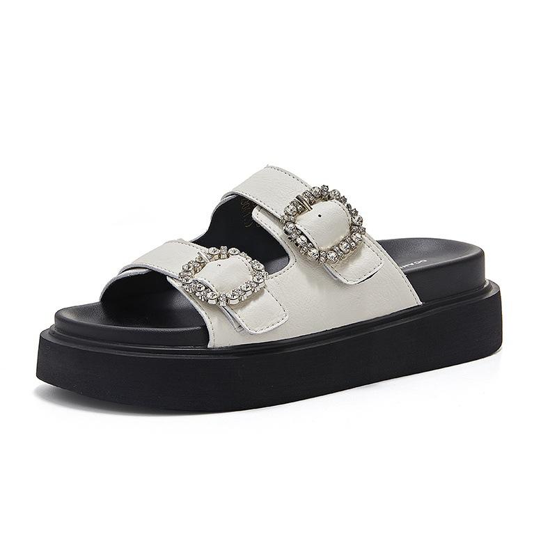 

Square buckle rhinestone one-word casual platform slippers women s sandals outside wear 2025 summer new super soft muffin sandals 40