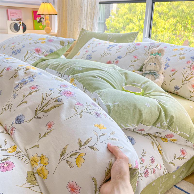 Bedding Four-piece Set, Cotton Pure Cotton Floral Quilt Cover, Bed Sheet Dormitory Three-piece Set
