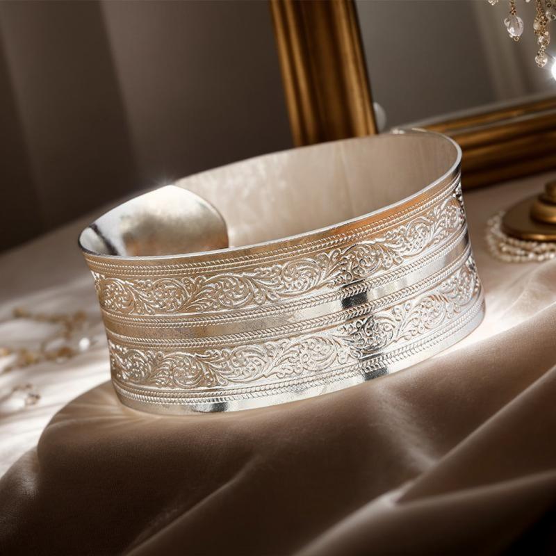 Stile Etnico Boemo Argento Retrò Bracciale Largo Per Donne Fiore Intagliato Apribile alla Moda Bracciale Gioielli Vintage Boho