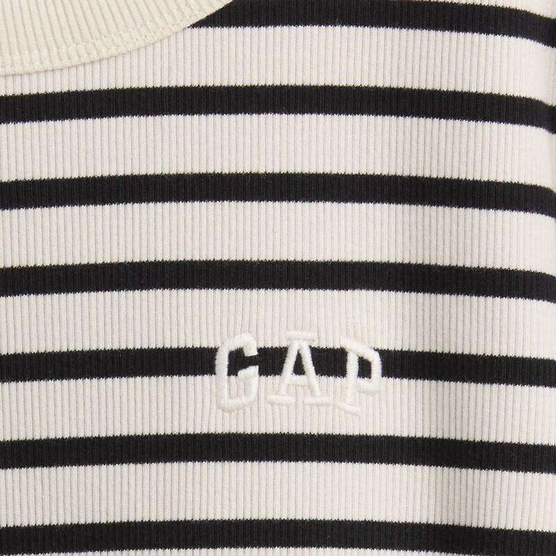 Gap Women's Embroidered Logo Basic Knit Long Sleeve Top