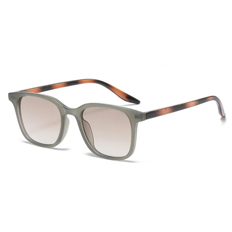 

Модные солнцезащитные очки для женщин квадратные ретро контрастных цветов с градиентом матовые трендовые солнцезащитные очки для мужчин UV400 Ins популярные As the picture