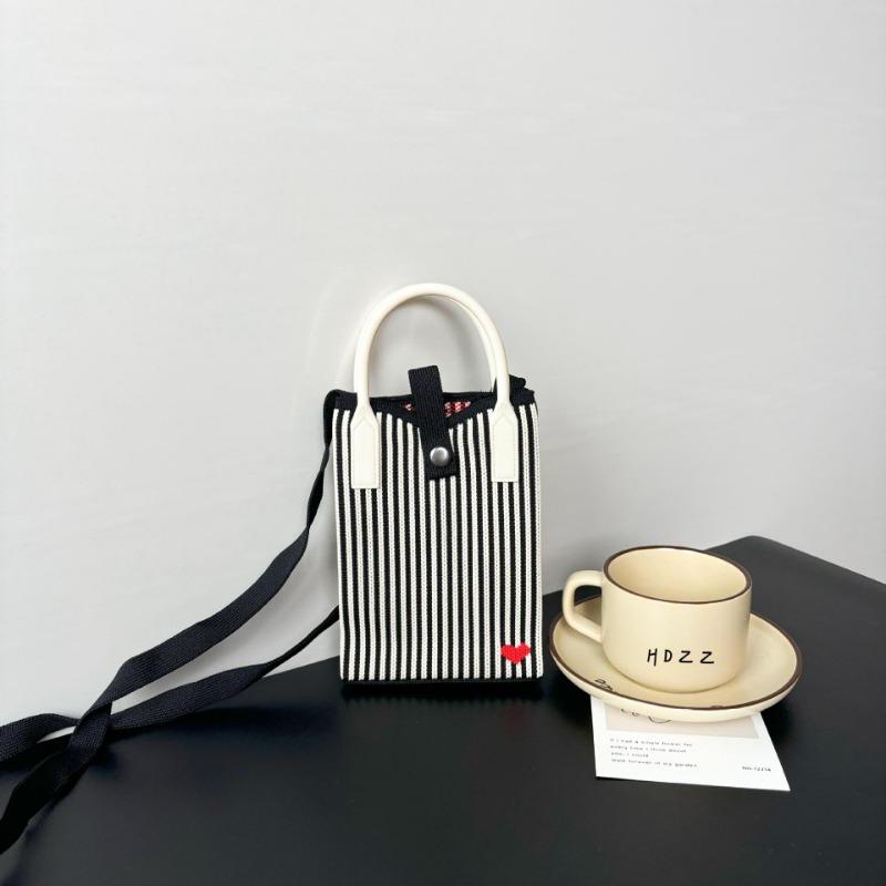 New Love Mobile Phone Bag High-end Knitted Bag Popular Cartoon Cute Portable Storage Messenger Bag