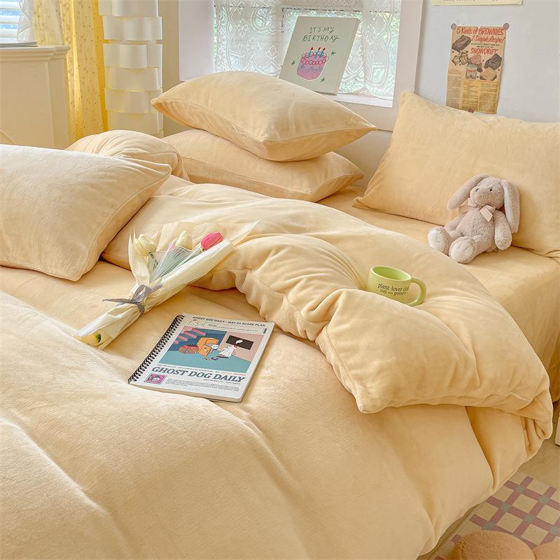 G5Z Milk Fleece 4-Piece Bedding Set: Thick, Warm, Anti-Static, Double-Sided for Autumn/Winter. Includes Single Duvet Cover.