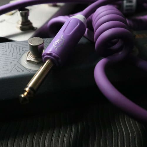 Aestivate Guitar Coiled Cable, Bass Shielded, Curled Cord, 6.35mm Stereo Plug, Instrument Cable, 5m (Purple)